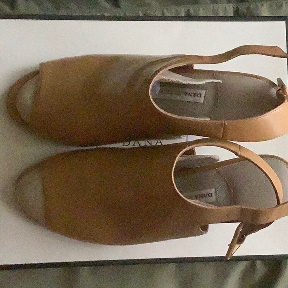 Women wedge sandals